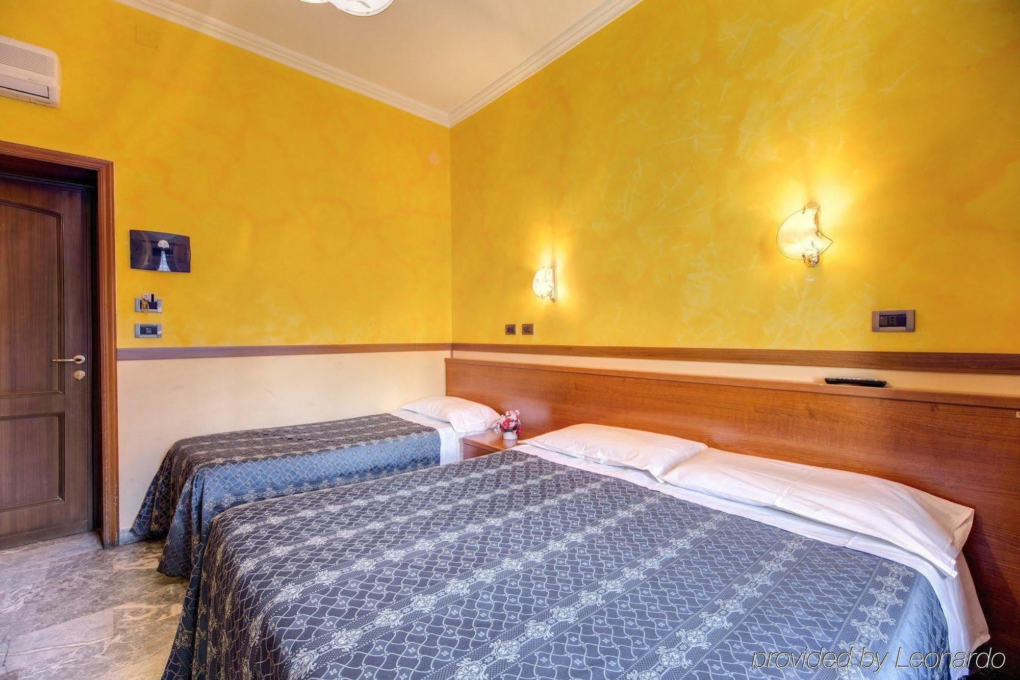Hotel Rubino ローマ エクステリア 写真